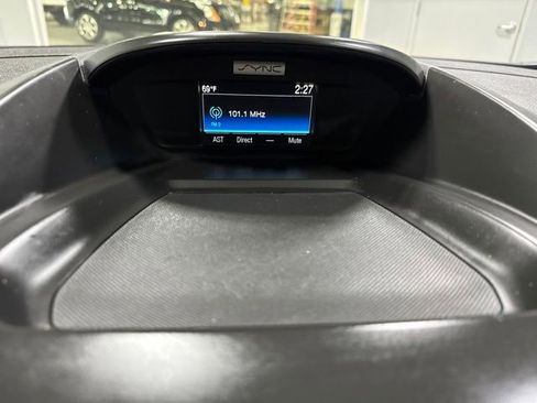Used 2016 Ford C-MAX SE FWD image 16