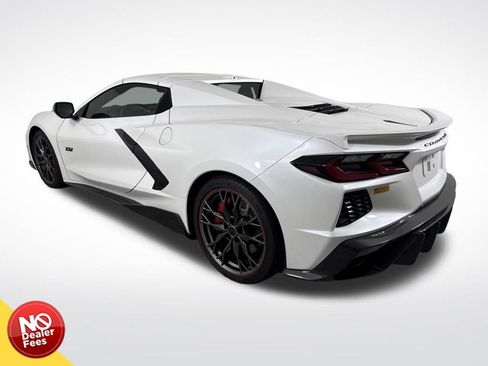 Used 2023 Chevrolet Corvette Stingray Premium Conv w/ Z51 Performance Package RWD image 6