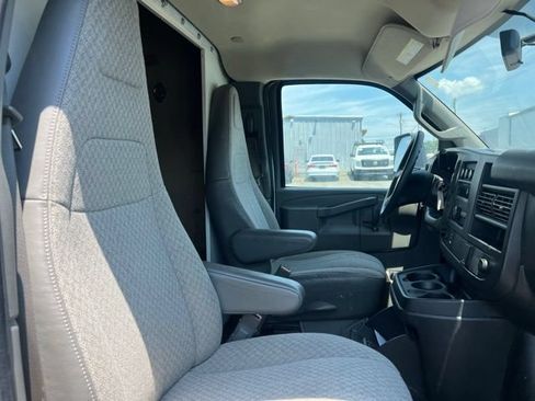 Used 2019 Chevrolet Express 3500 Extended w/ Power Convenience Package RWD image 14