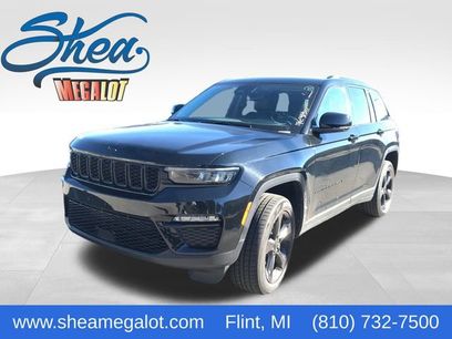 Used 2023 Jeep Grand Cherokee Limited w/ Black Appearance Package