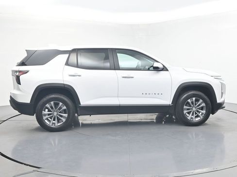 Used 2025 Chevrolet Equinox LT image 4