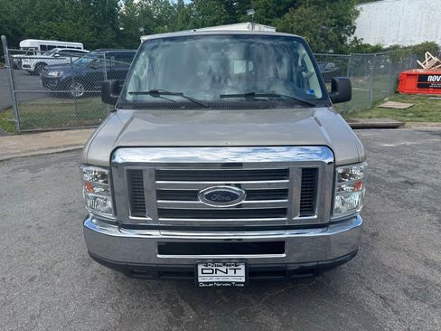 Used 2013 Ford E-350 and Econoline 350 XLT RWD image 2