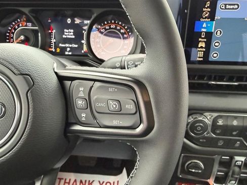 New 2026 Jeep Gladiator Rubicon AWD/4WD image 13