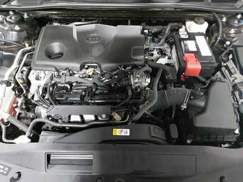Used 2022 Toyota Camry SE image 29