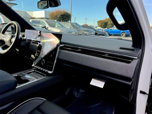 New 2026 GMC Sierra EV Elevation image 21