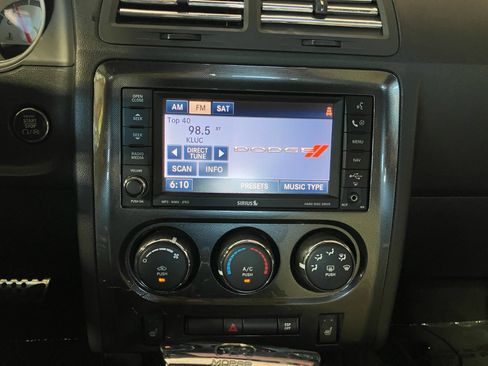 Used 2010 Dodge Challenger R/T RWD image 15