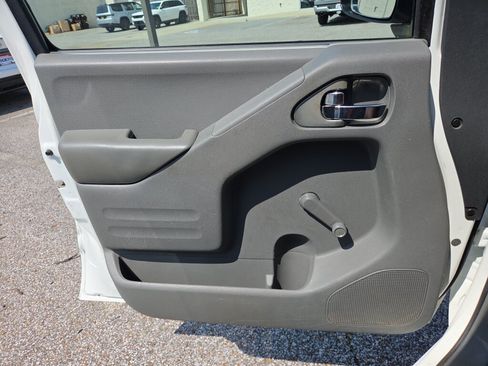 Used 2016 Nissan Frontier S RWD image 16