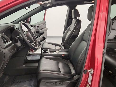 Used 2023 Honda Odyssey Sport image 13