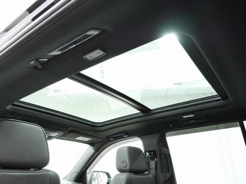 Used 2022 GMC Yukon Denali image 21