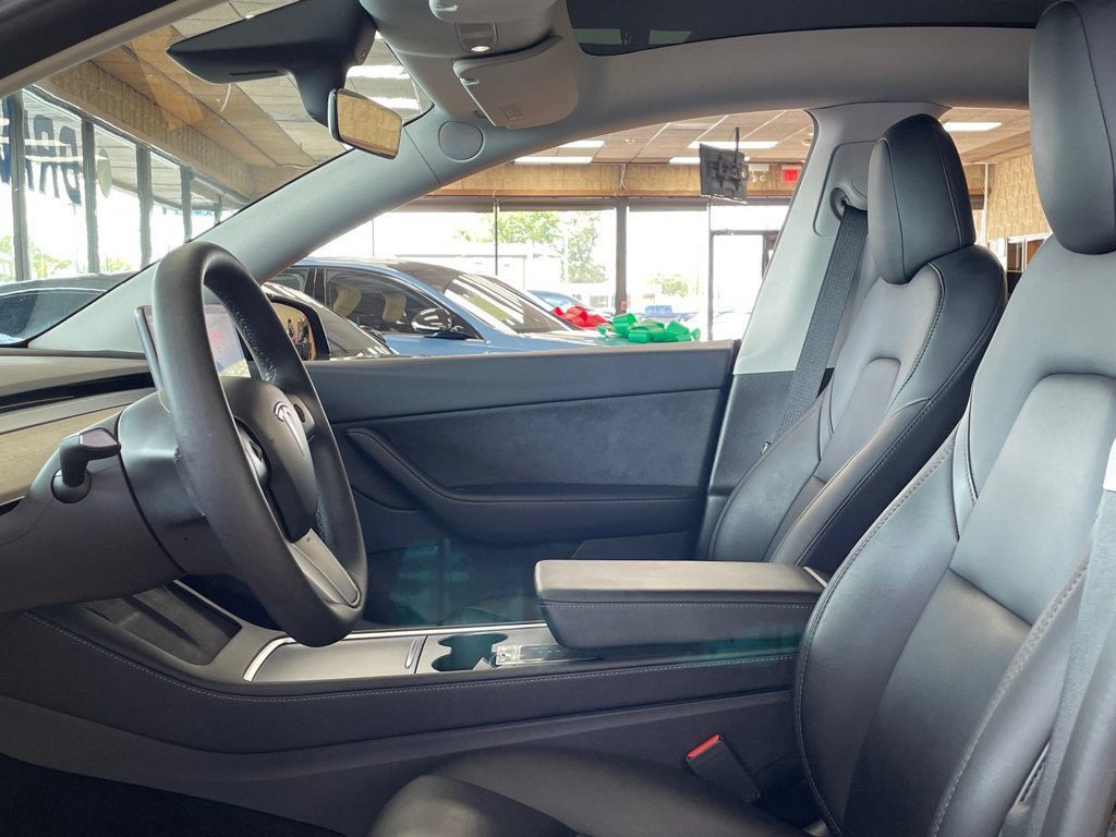 Used 2022 Tesla Model Y Performance AWD/4WD image 14