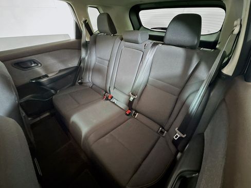 Used 2023 Nissan Rogue S AWD/4WD image 20