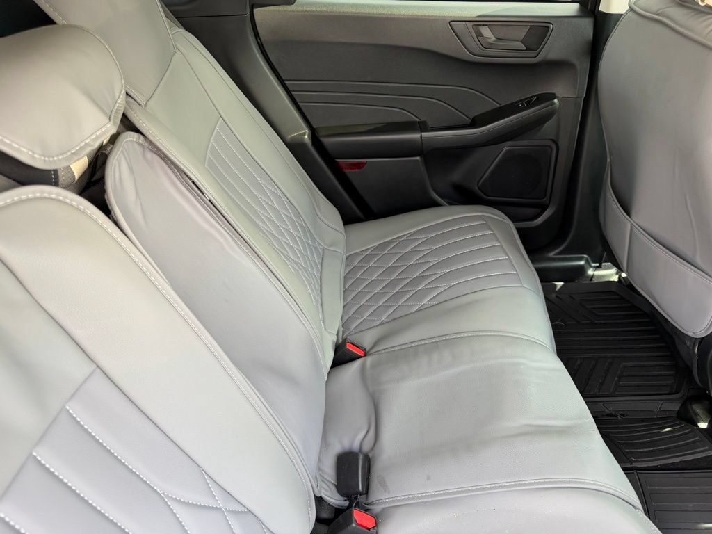 Used 2022 Ford Escape SE w/ Convenience Package FWD image 19