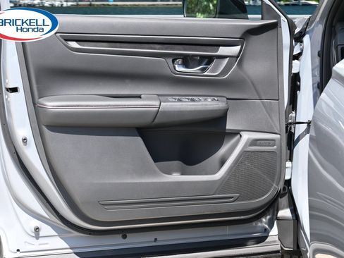 Used 2025 Honda CR-V Sport image 10