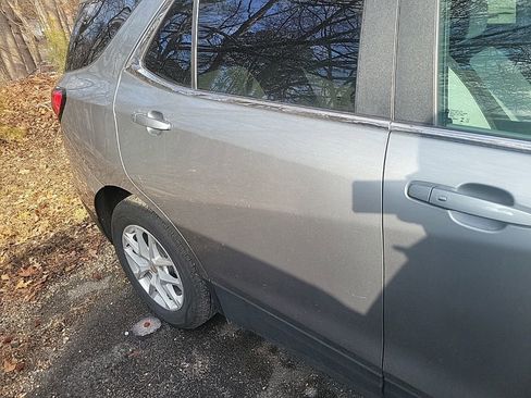 Used 2023 Chevrolet Equinox LT image 13