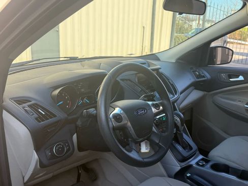 Used 2015 Ford Escape SE w/ Equipment Group 201A image 13