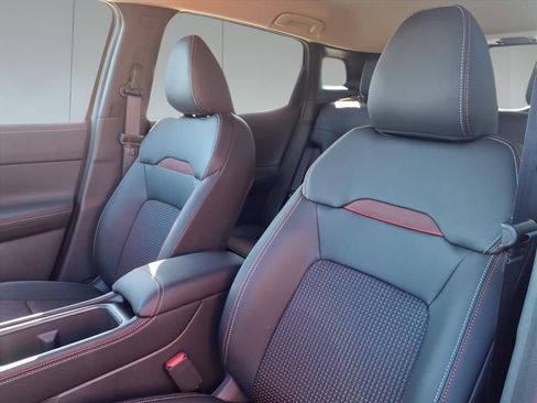 New 2026 Nissan Kicks SR FWD image 13
