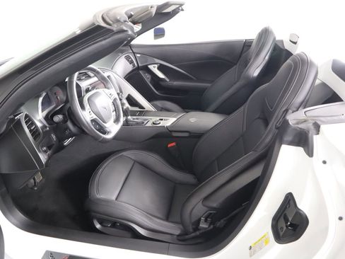 Used 2019 Chevrolet Corvette Stingray Convertible w/ 1LT image 26