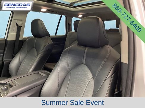 Used 2024 Toyota Grand Highlander AWD image 10