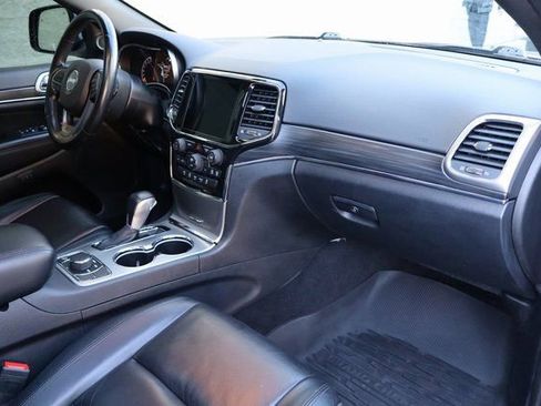 Used 2021 Jeep Grand Cherokee Limited image 32