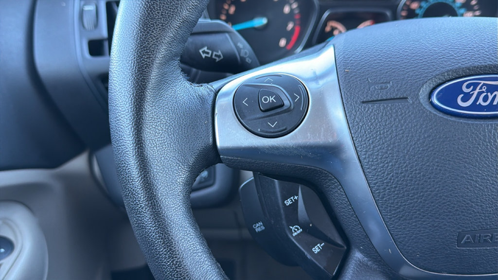 Used 2015 Ford Escape SE w/ Equipment Group 201A FWD image 18