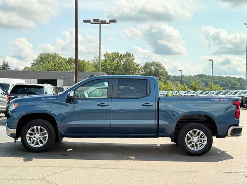 Used 2024 Chevrolet Silverado 1500 LT AWD/4WD image 34