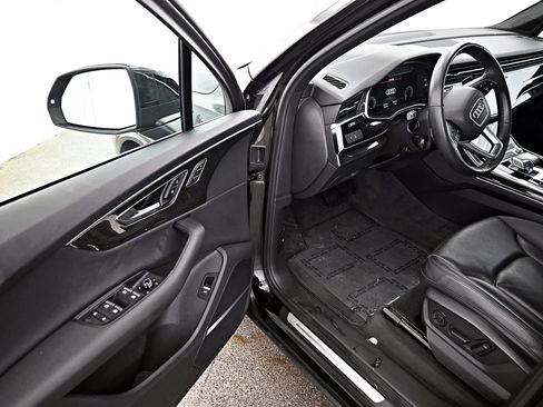 Used 2022 Audi Q7 2.0T Premium Plus w/ Premium Plus Package image 4