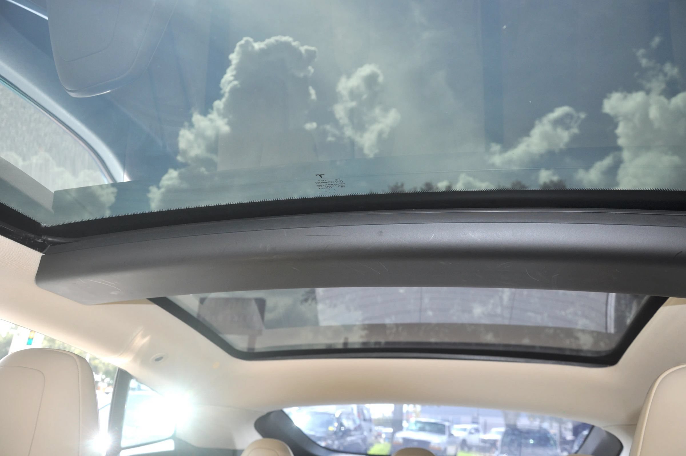 Used 2014 Tesla Model S 85 RWD image 26