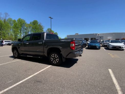 Used 2017 Toyota Tundra Limited w/ Limited Premium Package AWD/4WD image 6