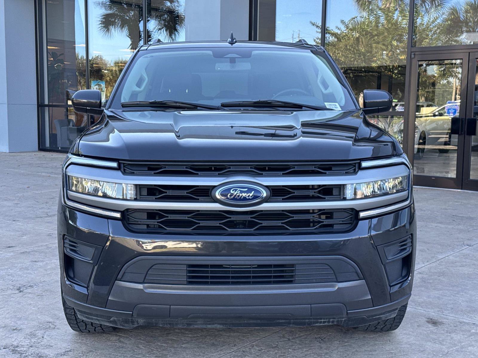 Used 2024 Ford Expedition XLT RWD image 8
