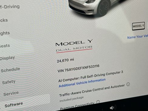 Used 2022 Tesla Model Y Performance AWD/4WD image 22
