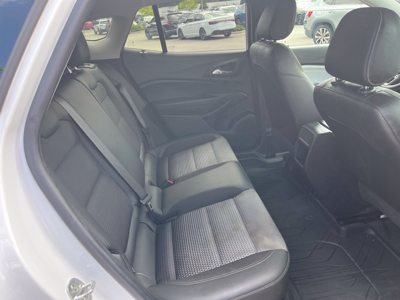 Used 2024 Chevrolet Trax LT w/ Driver Confidence Package FWD image 33