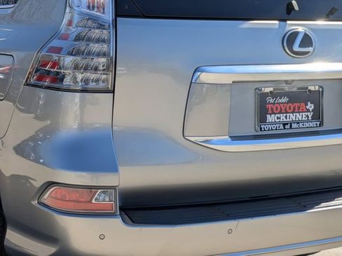 Used 2022 Lexus GX 460 Premium w/ Premium Package image 8