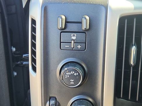 Used 2019 GMC Sierra 1500 SLE w/ SLE Value Package AWD/4WD image 24