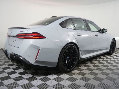 New 2026 BMW M5 w/ Carbon Package image 3