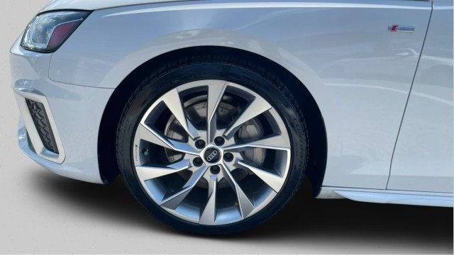 Used 2021 Audi A4 2.0T Premium Plus w/ Premium Plus Package AWD/4WD image 23