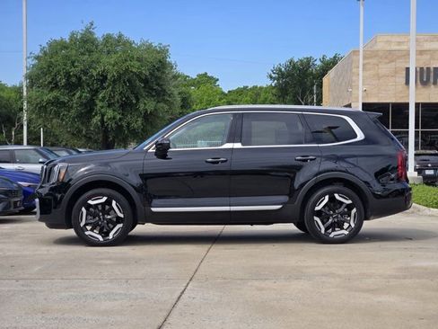 Certified 2025 Kia Telluride S image 4
