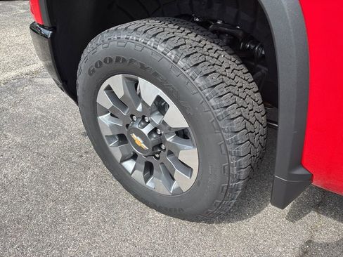 New 2025 Chevrolet Silverado 2500 Custom w/ Custom Value Package image 9