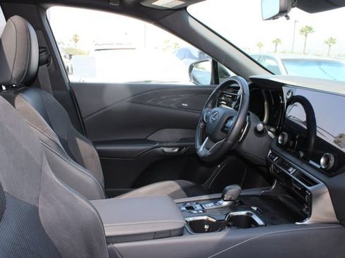 Certified 2025 Lexus RX 450h AWD w/ Convenience Package image 5