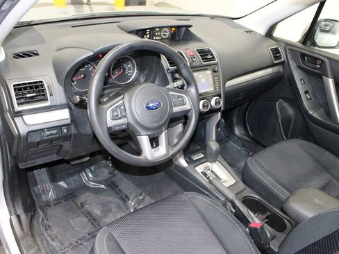 Used 2018 Subaru Forester 2.5i Premium w/ All-Weather Package image 23