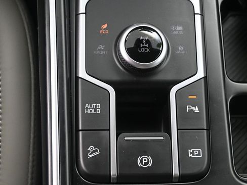 New 2025 Kia Sorento EX image 23