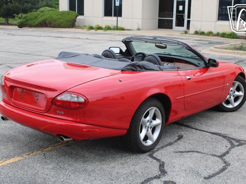 Used 2000 Jaguar XK8 Convertible RWD image 4