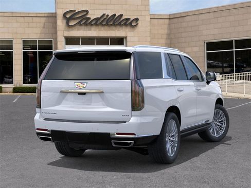 New 2026 Cadillac Escalade Luxury image 4