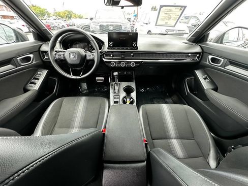 Used 2023 Honda Civic Sport image 16