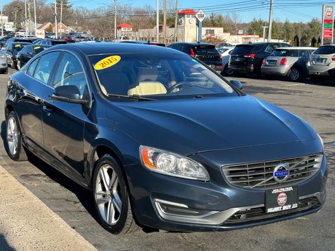Used 2015 Volvo S60 T5 Premier image 4