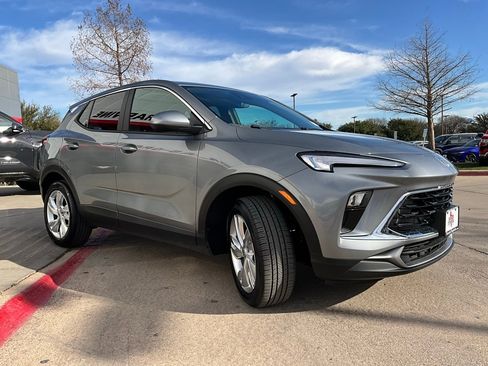 Used 2025 Buick Encore GX Preferred image 5