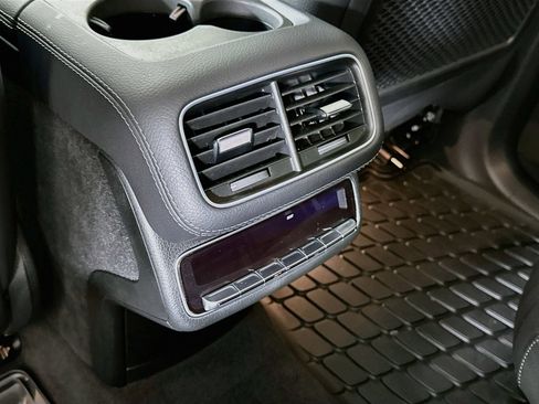 Certified 2025 Mercedes-Benz GLS 450 4MATIC image 28
