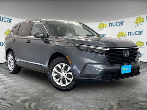 Used 2025 Honda CR-V LX image 1