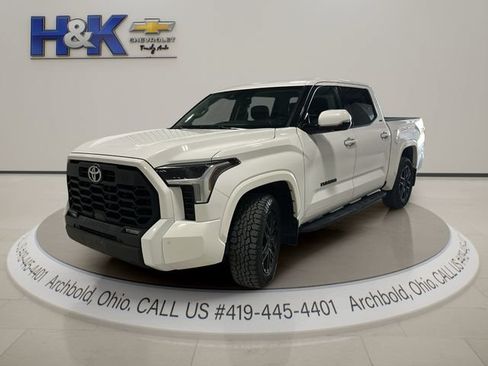 Used 2022 Toyota Tundra SR5 AWD/4WD image 3