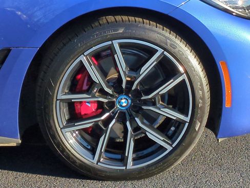 Used 2023 BMW i4 eDrive40 w/ M Sport Package image 13