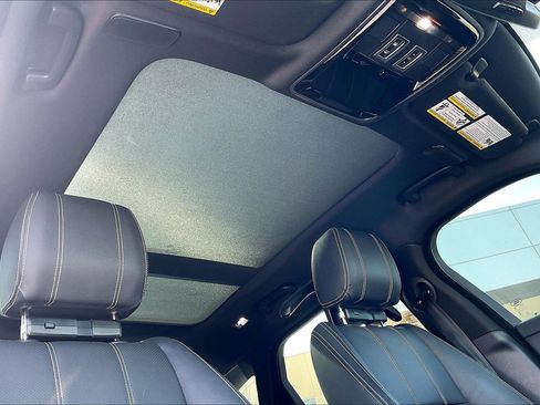 Used 2022 Land Rover Range Rover Velar S image 13